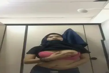 Jilbab Pulang Kuliah Langsung Colmek Sange Berat HD